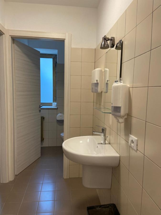 Hosthello Nus Hostel ภายนอก รูปภาพ